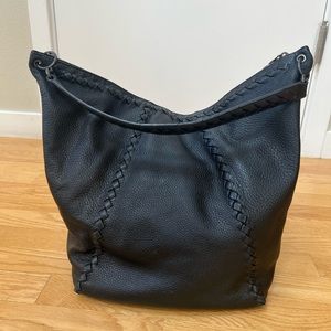 BOTTEGA VENETA BLACK SHOULDER BAG
